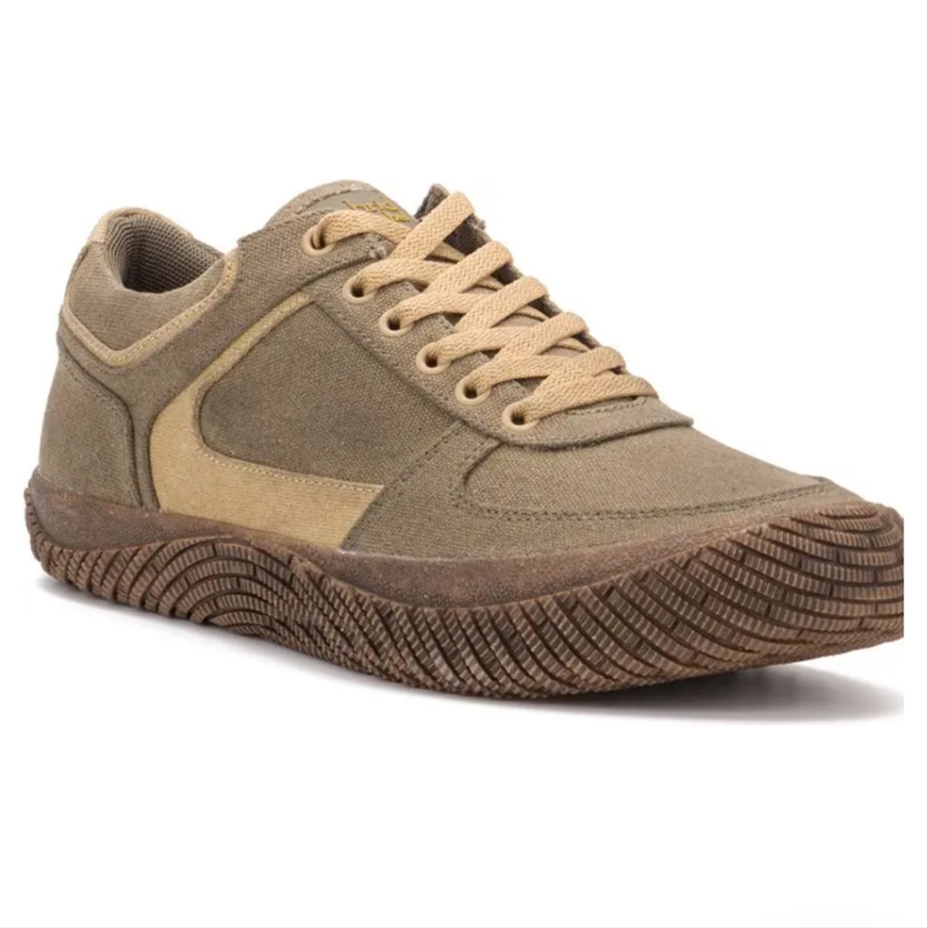 Hybrid Green Label Lace-Up Sneaker